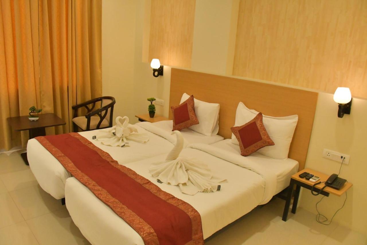Hotel Yatharth Inn Bénarès Extérieur photo