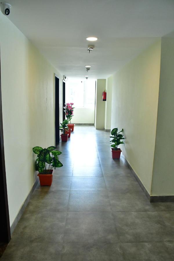 Hotel Yatharth Inn Bénarès Extérieur photo