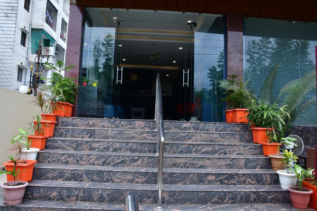 Hotel Yatharth Inn Bénarès Extérieur photo