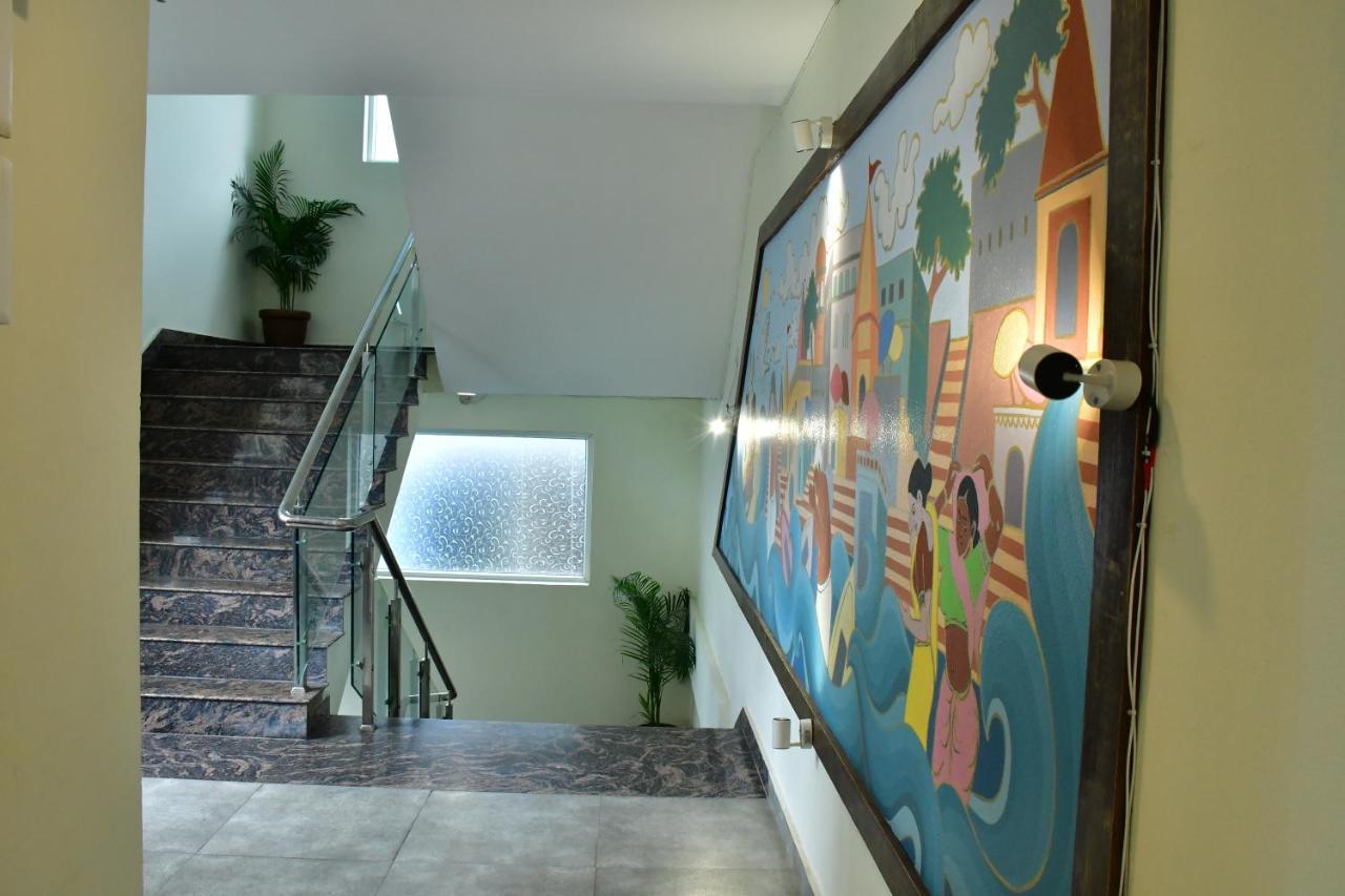 Hotel Yatharth Inn Bénarès Extérieur photo